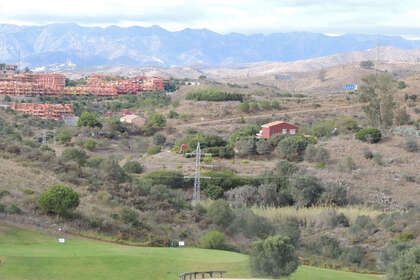 情节 出售 进入 Puerto de Cabopino, Marbella, Málaga. 