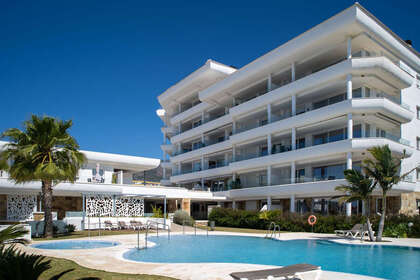 酒店公寓 出售 进入 Torreblanca, Fuengirola, Málaga. 