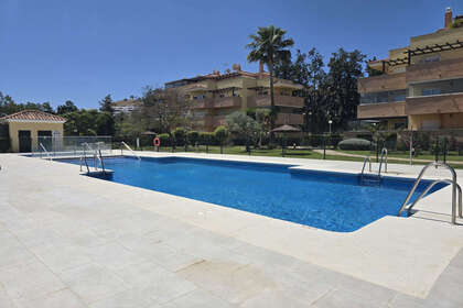 酒店公寓 出售 进入 Cala Del Moral, La, Málaga. 