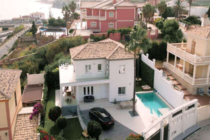 联排别墅 出售 进入 Mijas, Málaga. 