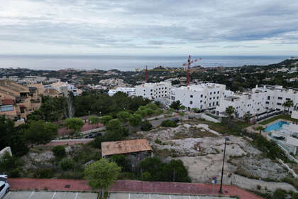 情节 出售 进入 Benalmádena, Málaga. 