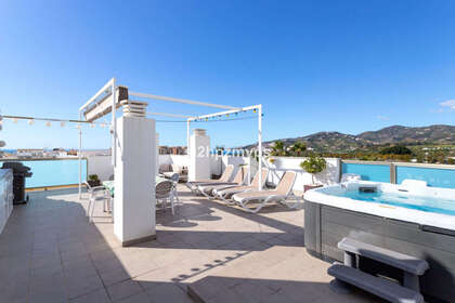 Penthouse venda em Nerja, Málaga. 