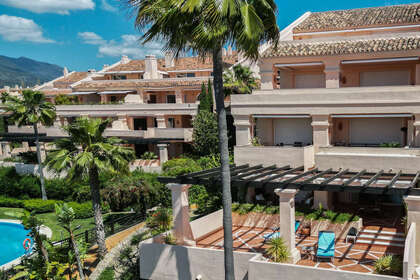 Apartment zu verkaufen in Nueva andalucia, Málaga. 