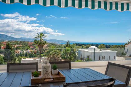 Apartment zu verkaufen in Nueva andalucia, Málaga. 