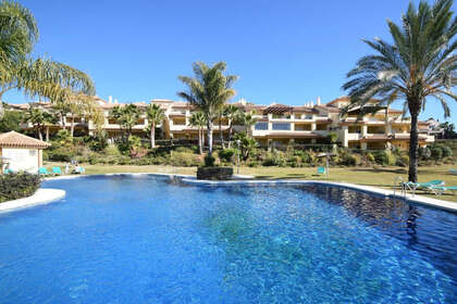 Apartment zu verkaufen in Nueva andalucia, Málaga. 