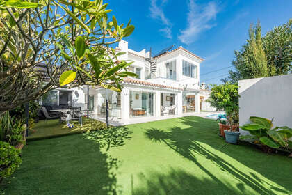 Reihenhaus zu verkaufen in Estepona, Málaga. 