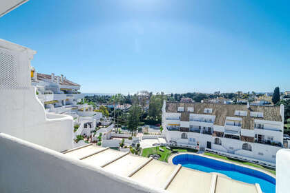 Apartment zu verkaufen in Nueva andalucia, Málaga. 