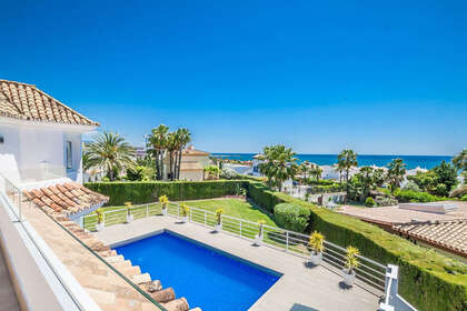 Reihenhaus zu verkaufen in Estepona, Málaga. 