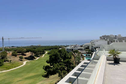 Huizen verkoop in Puerto de Cabopino, Marbella, Málaga. 