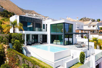 Reihenhaus zu verkaufen in Benalmádena, Málaga. 