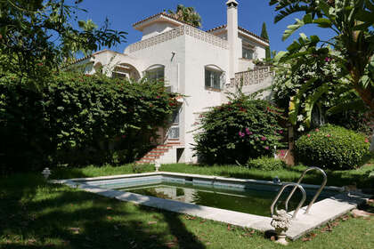 Reihenhaus zu verkaufen in Nueva andalucia, Málaga. 