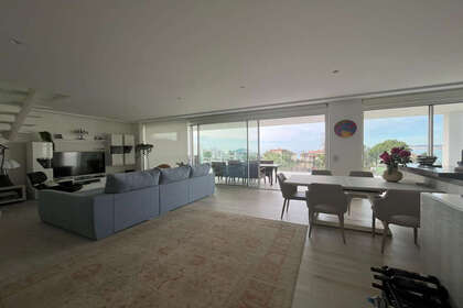 Apartment for sale in Torrequebrada, Benalmádena, Málaga. 