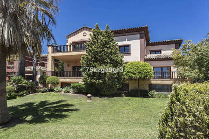 Chalet Adosado venta en Marbella, Málaga. 