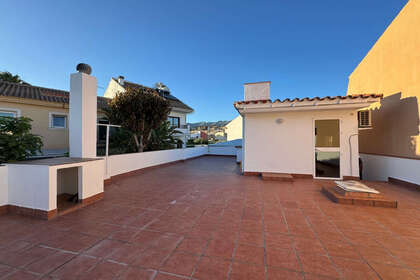 Haus zu verkaufen in Los Pacos, Fuengirola, Málaga. 