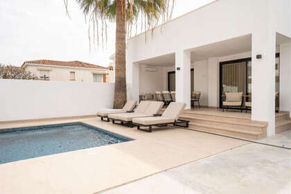Reihenhaus zu verkaufen in Benalmádena, Málaga. 