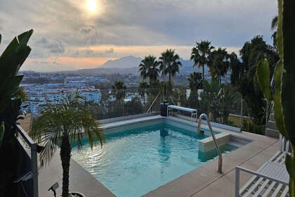 Chalet Adosado venta en Marbella, Málaga. 