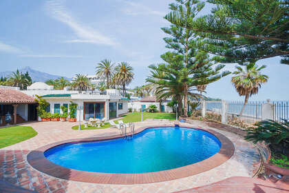 Cluster house for sale in Puerto Banús, Marbella, Málaga. 