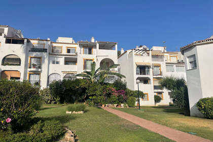 Apartment for sale in Atalaya, La, Málaga. 