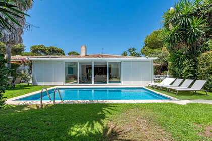 House for sale in Los monteros, Marbella, Málaga. 