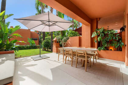 House for sale in Puerto Banús, Marbella, Málaga. 