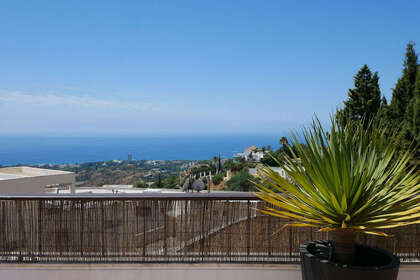 Penthouse for sale in Altos de Los Monteros, Marbella, Málaga. 