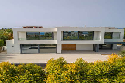 Cluster house for sale in Puerto Banús, Marbella, Málaga. 