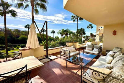 Apartment for sale in Puerto Banús, Marbella, Málaga. 