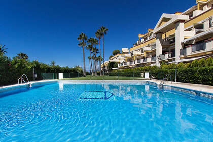 Penthouse for sale in Elviria, Marbella, Málaga. 