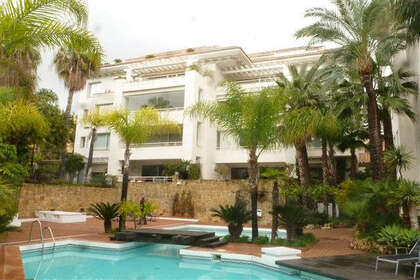 Penthouse for sale in Puerto Banús, Marbella, Málaga. 
