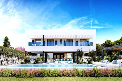Cluster house for sale in Las Chapas, Málaga. 