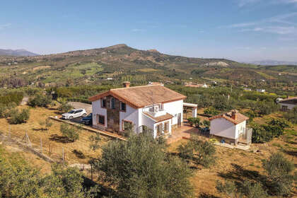 Cluster house for sale in Guaro, Málaga. 