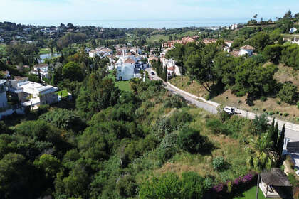 Plot for sale in El Paraiso, Estepona, Málaga. 