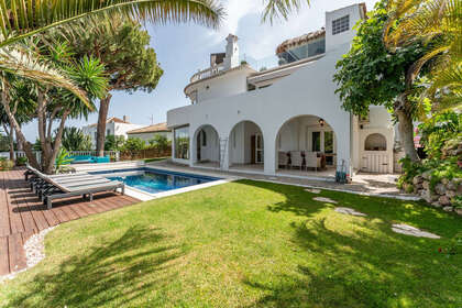 Cluster house for sale in Calahonda, Mijas, Málaga. 