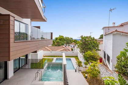 Apartment for sale in Montemar, Torremolinos, Málaga. 