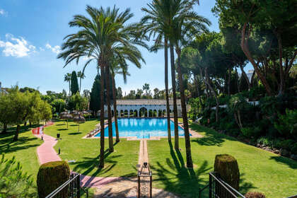 Apartment for sale in Puerto Banús, Marbella, Málaga. 