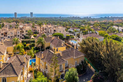 House for sale in Elviria, Marbella, Málaga. 
