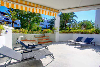 Apartment for sale in Elviria, Marbella, Málaga. 