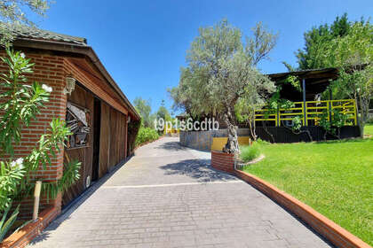 Chalet Adosado venta en Monda, Málaga. 