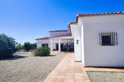 Huse til salg i Arenas, Málaga. 