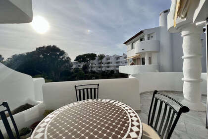 Apartment for sale in Calahonda, Mijas, Málaga. 