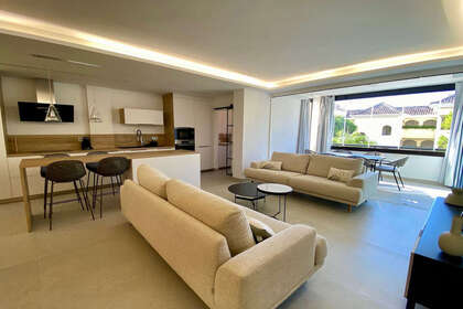 酒店公寓 出售 进入 Elviria, Marbella, Málaga. 