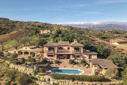 Chalet Adosado venta en Monda, Málaga. 