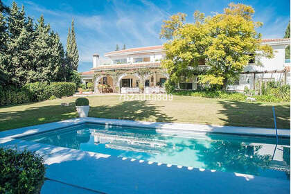 Cluster house for sale in Calahonda, Mijas, Málaga. 