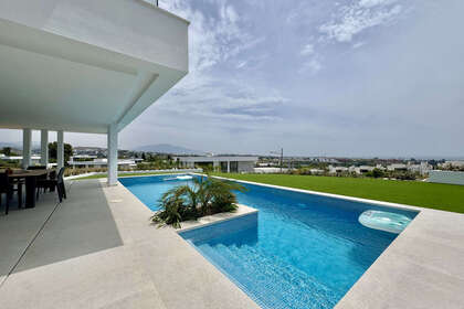 Townhouse vendita in Cancelada, Estepona, Málaga. 