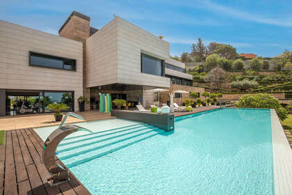 Reihenhaus zu verkaufen in Vélez-Málaga. 