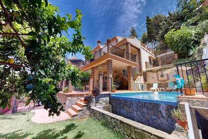 Reihenhaus zu verkaufen in Vélez-Málaga. 