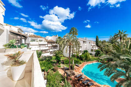 Apartment for sale in Puerto Banús, Marbella, Málaga. 
