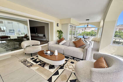 酒店公寓 出售 进入 Elviria, Marbella, Málaga. 