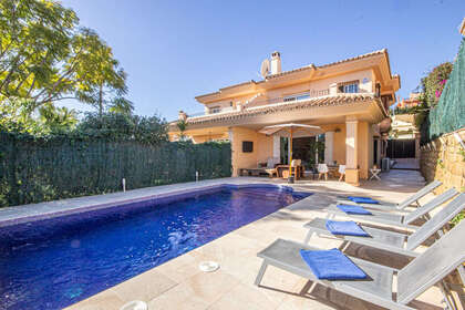 House for sale in Riviera Del Sol, Marbella, Málaga. 