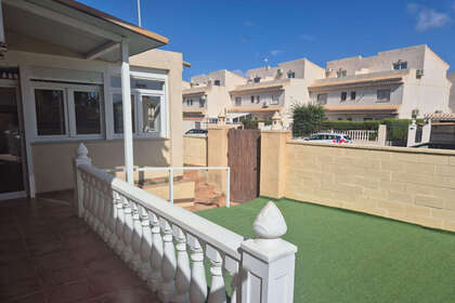 Casa Cluster venda em Orihuela-Costa, Alicante. 